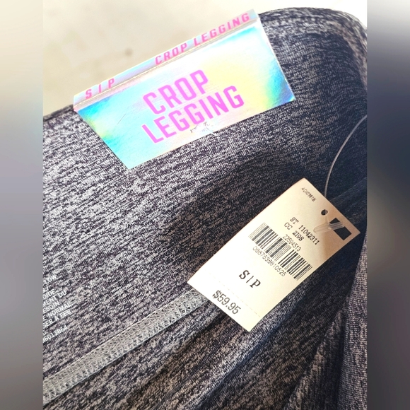 NEW 2015 Victoria's Secret PINK ULTIMATE Gray Yoga Crop Leggings Hidden Pocket - Picture 5 of 7